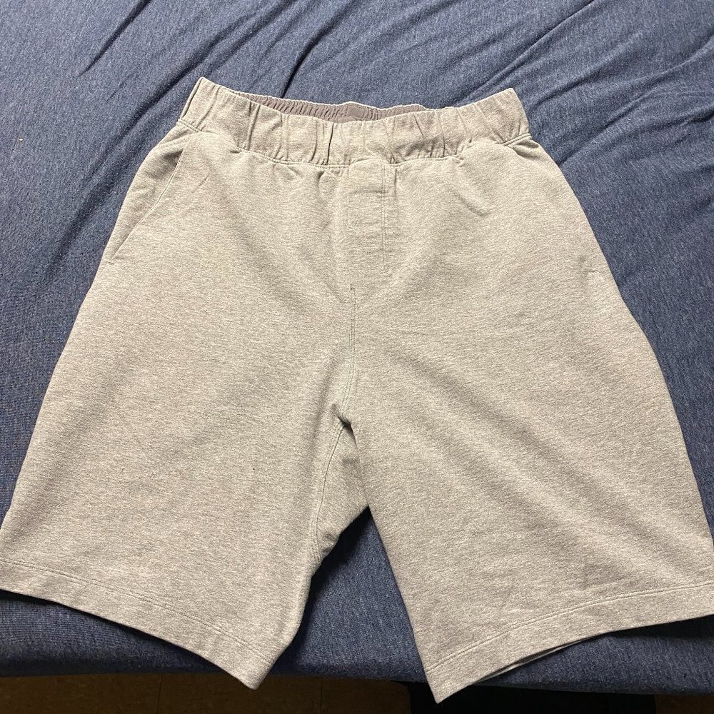 Mens Lululemon Grey sweat shorts 9 inch
